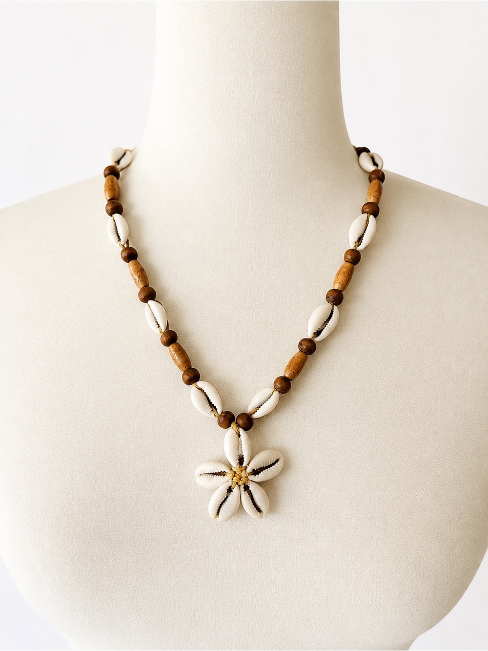 Handmade Cowrie Shell Flower Necklace – Boho Coastal Statement Jewelry